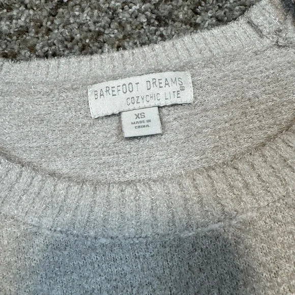 Barefoot Dreams Cream Crew Neck Sweater - Picture 2 of 2